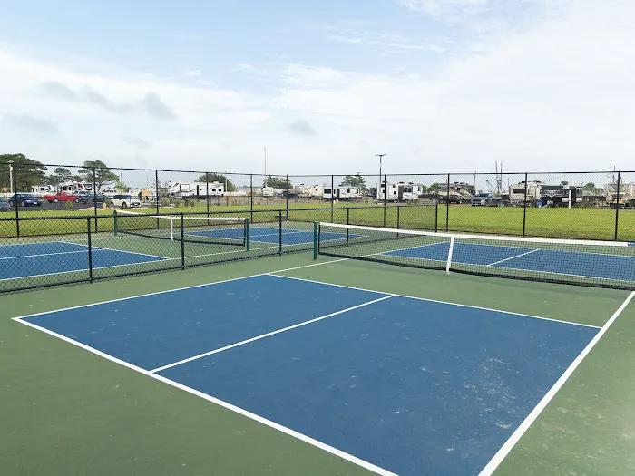 Chincoteague Bay RV Resort & Cottages Picture 3