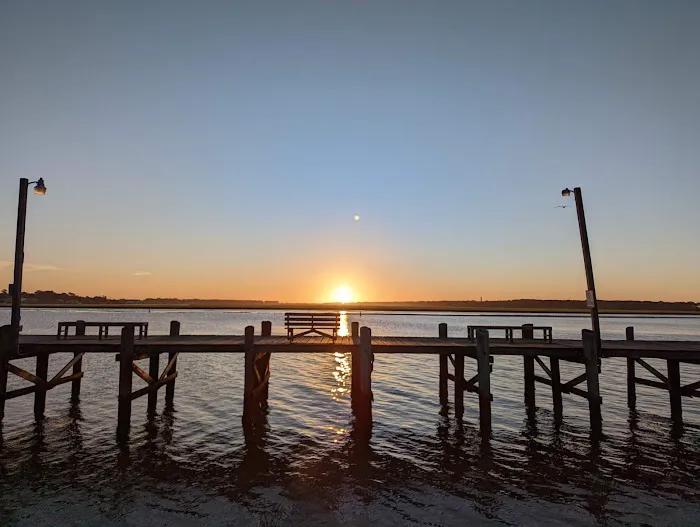 Tom's Cove Park Picture 3