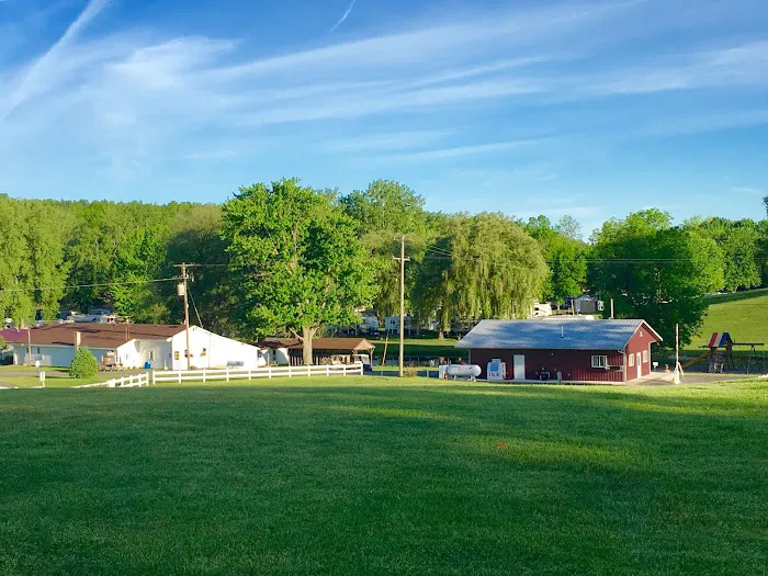 Nor Win Campgrounds & Fruit Farm Inc. Picture 6