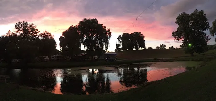 Nor Win Campgrounds & Fruit Farm Inc. Picture 4