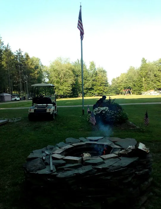 Piney Woods Campsites Picture 7