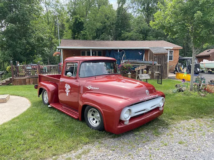 Twilight on the Erie RV Resort Picture 4