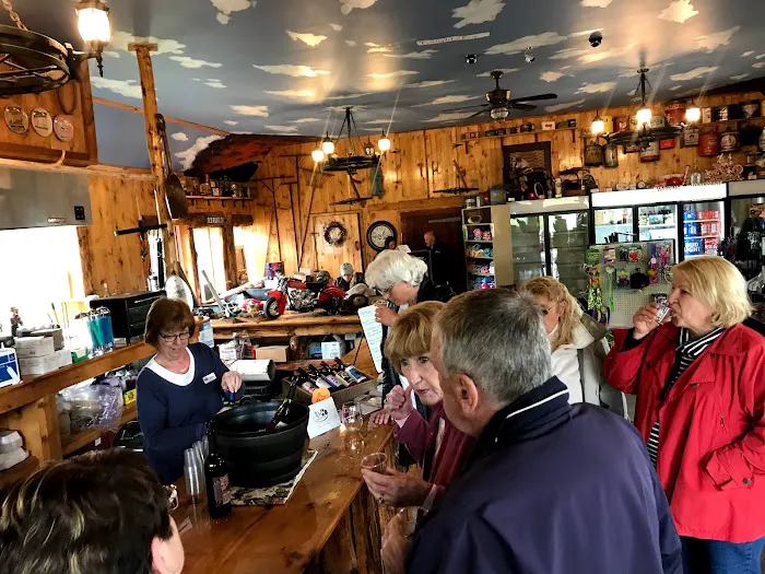 Twilight on the Erie RV Resort Picture 8