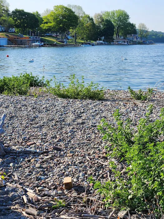 Port Bay RV Park & Campgrounds Picture 6