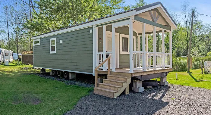 Lake Bluff Campground Picture 6