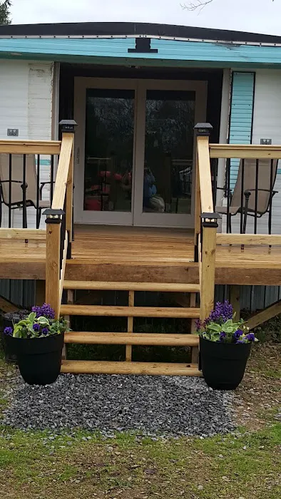 Riverside Park Campground Picture 2