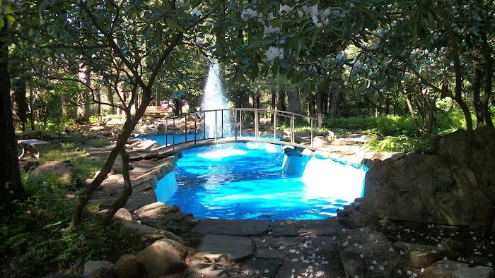 HilltopLodge Picture 1