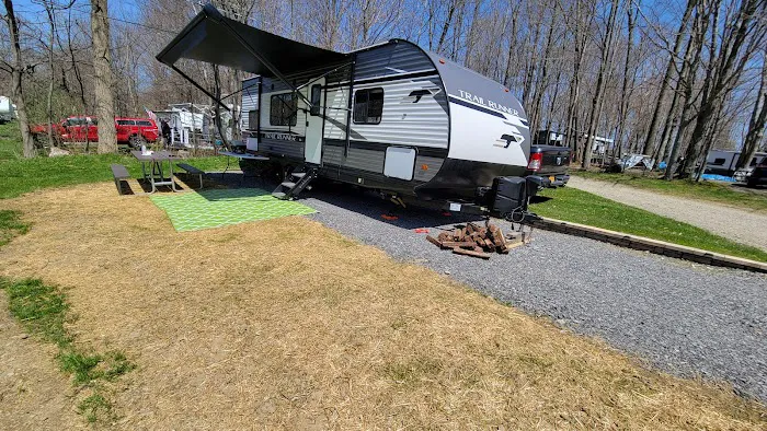 Holiday Hill Campground Picture 5