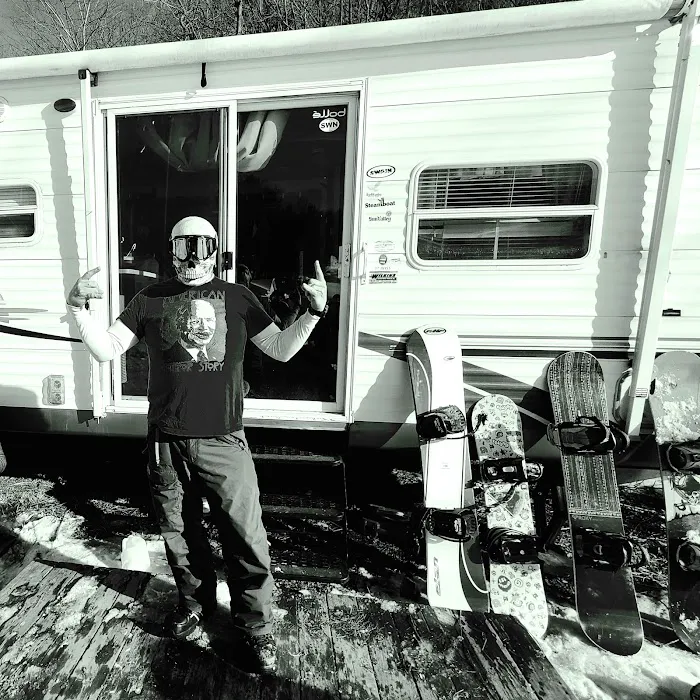 Slope Side RV Park. Picture 8