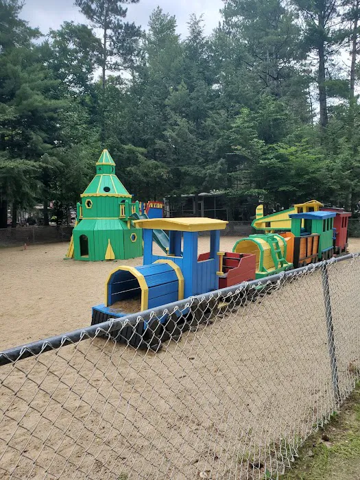 Friendly Beaver Campground Picture 7