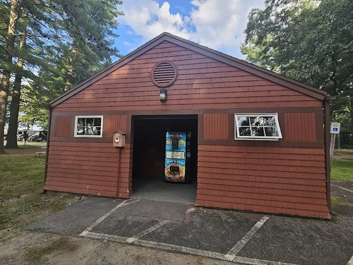 Hanscom AFB FamCamp Picture 6