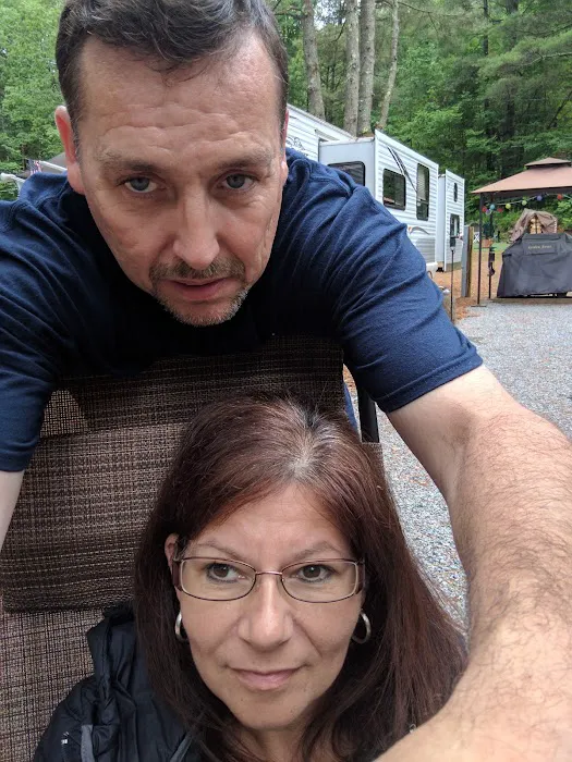 Hidden Pond Campsite Picture 9