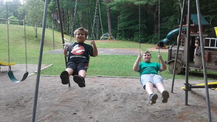 Hidden Pond Campsite Picture 3