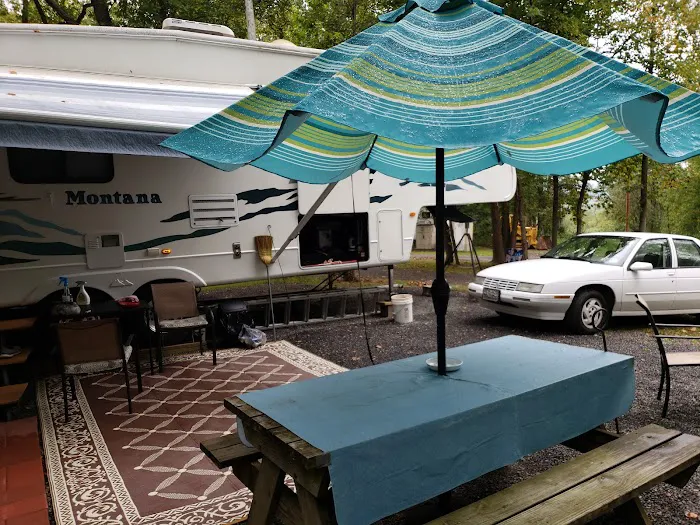 Shoop's Country Campground Picture 1