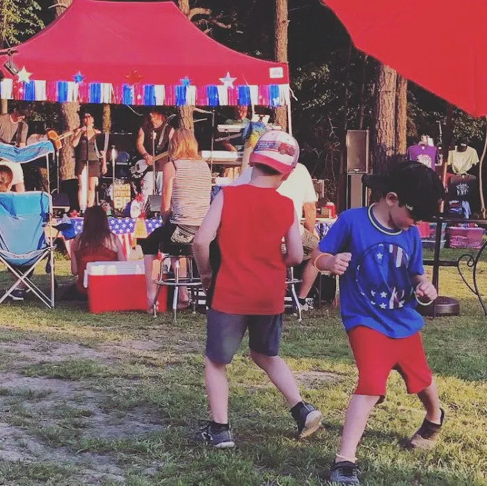 Pine Ridge Campground Picture 9