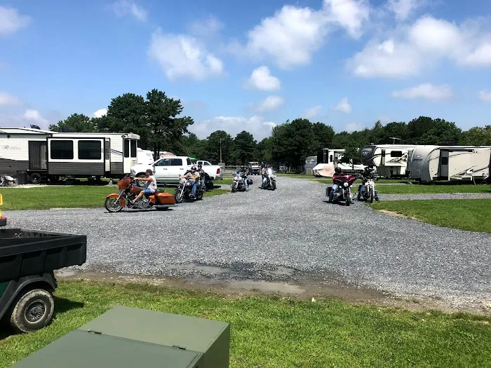 Pine Ridge Campground Picture 6