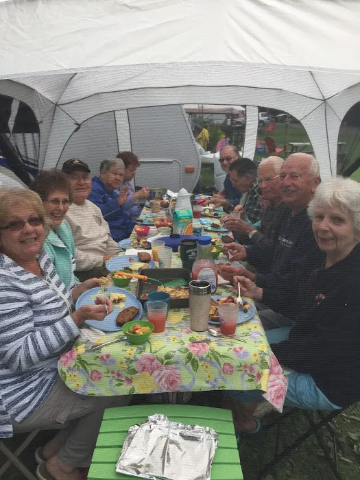 Creek-N-Wood RV Park and Campground Picture 10