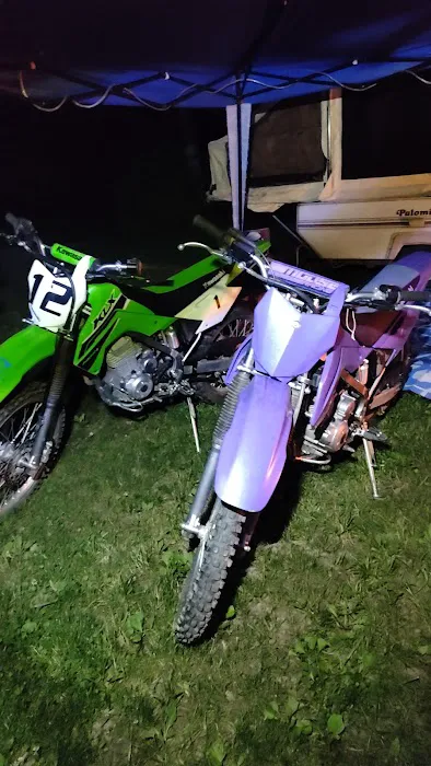 Majestic Kamp & Lost Trails Camp ground Picture 2