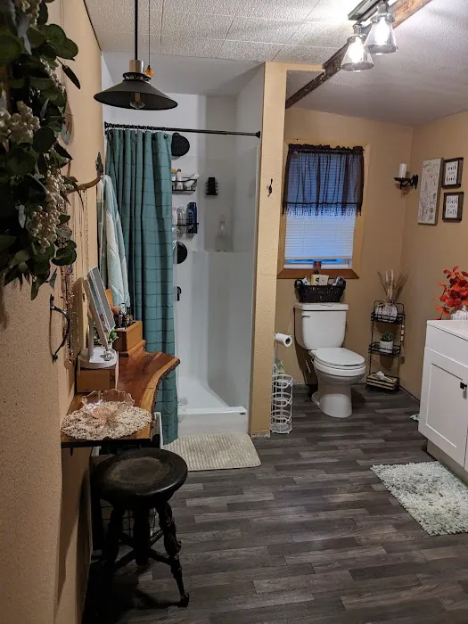 Majestic Kamp Log Cabin Picture 1