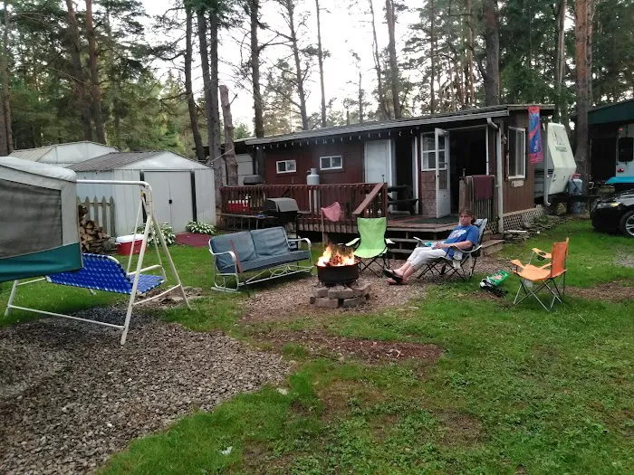 Camp Emerald Acres Picture 3