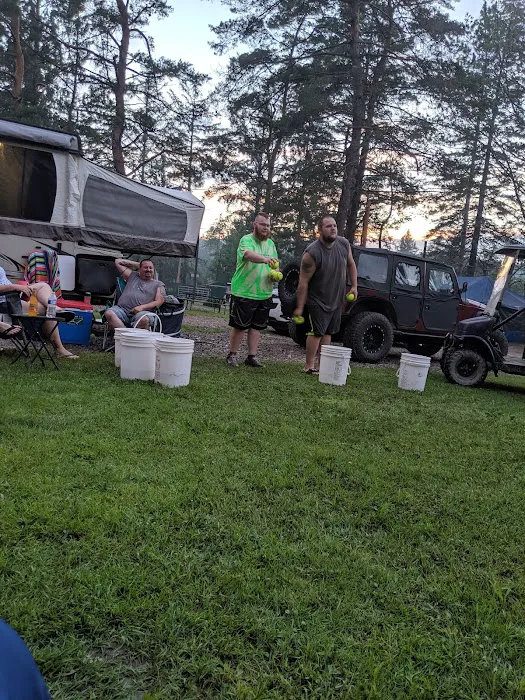 Camp Emerald Acres Picture 6