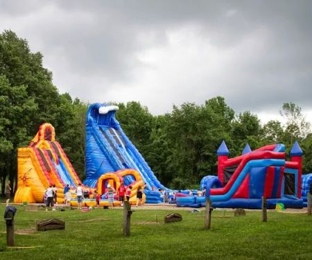 Adventure Bound Camping Resort - Four Winds