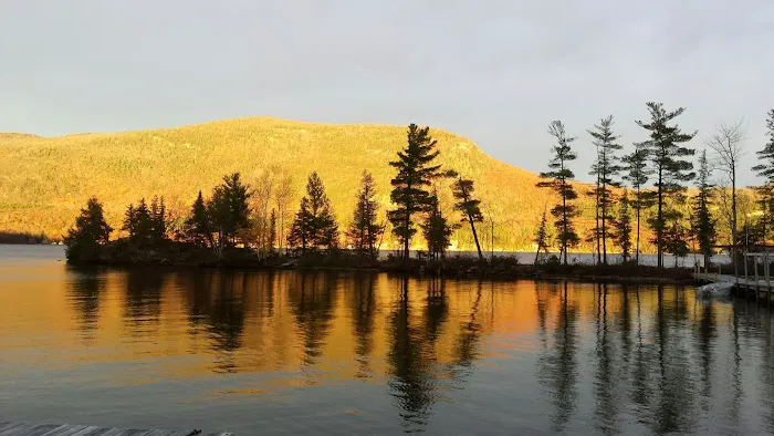 Waterhouses: Lodging, Campground & Marina Picture 1