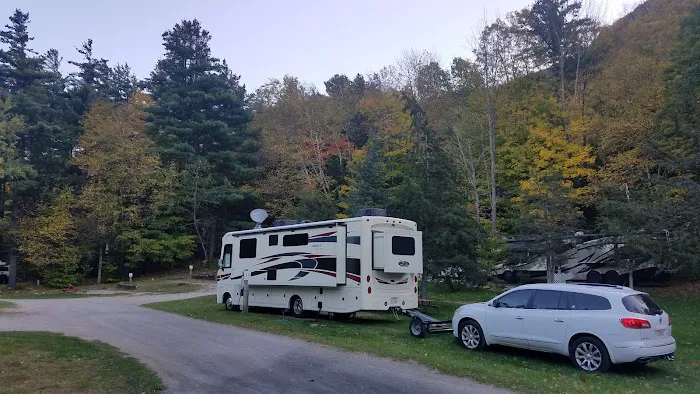 Green Mountain Family Campground Picture 3