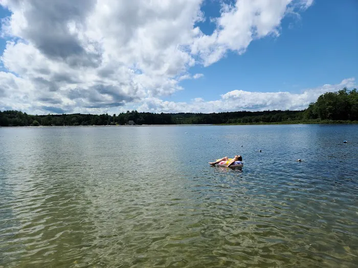 Silver Lake Park Campground (Modern America Campgrounds) Picture 9