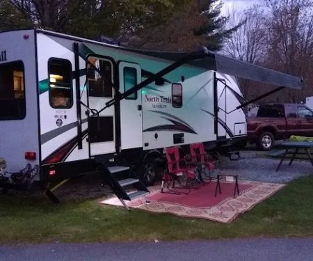 Silver Lake Park Campground (Modern America Campgrounds)