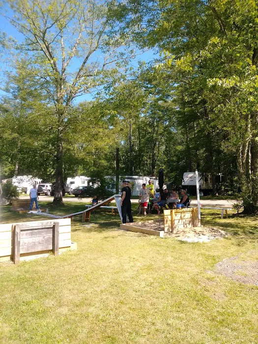 Green Gate Camping Area & Hall Picture 6