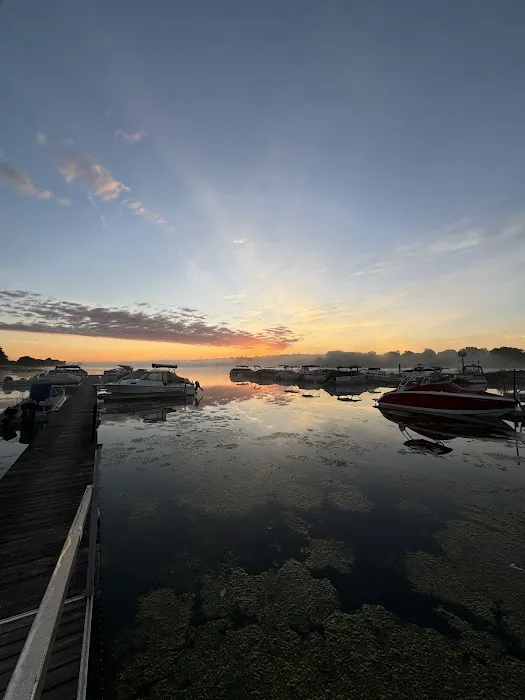Martin's Pier II Campgrounds & Marina Picture 2