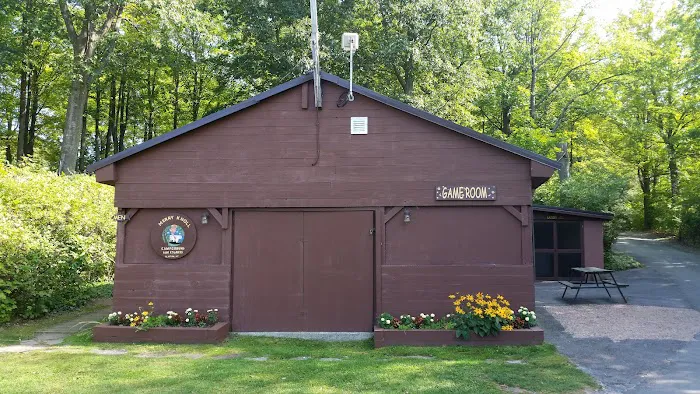 Merry Knoll Campground Picture 3