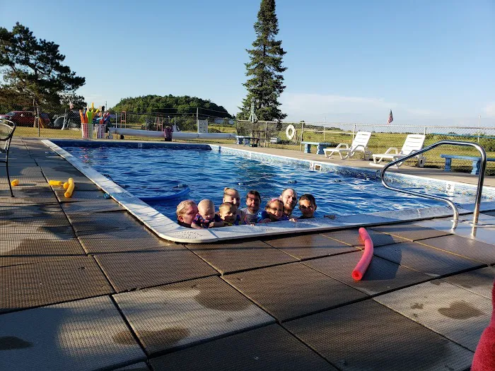 Riverside Acres Campground & Cottages Picture 8