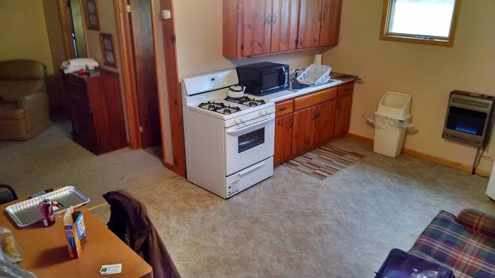 Riverside Acres Campground & Cottages Picture 2