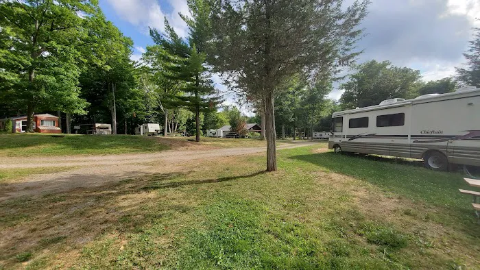 Back Bay Campground & Cottages Picture 5