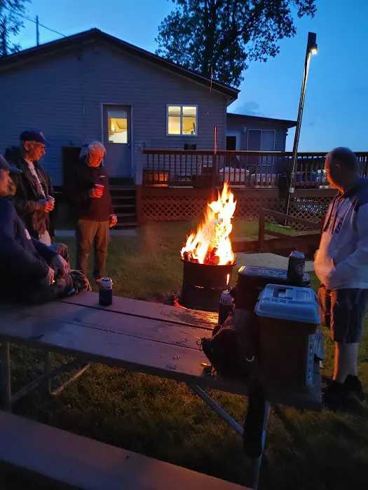 Back Bay Campground & Cottages Picture 10