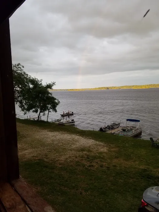 Davis Country Cabins Picture 3