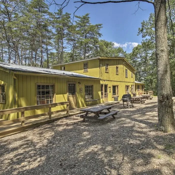 Urban Saddle Ranch Picture 2