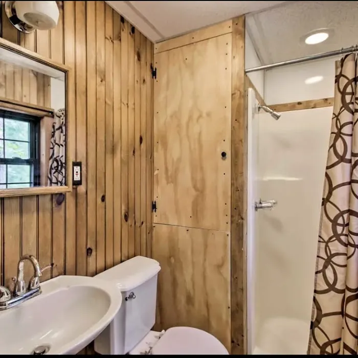 Urban Saddle Ranch Picture 6