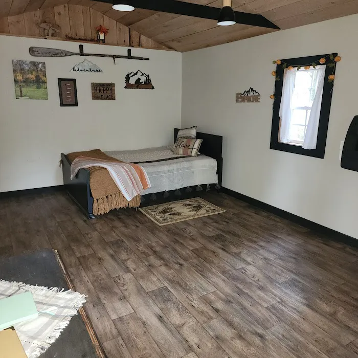 Rivers Edge Cabin Airbnb Picture 2