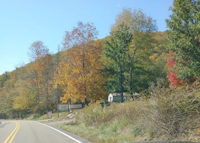 Rock Hill Cabins Picture 1