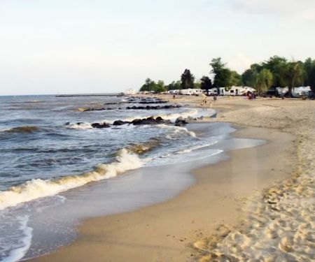 Breezy Point Beach & Campground
