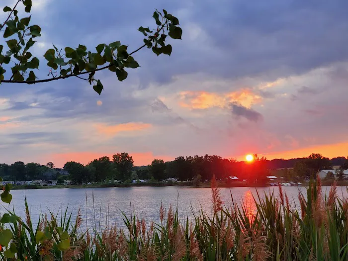 Gravel Ponds Campground Picture 1