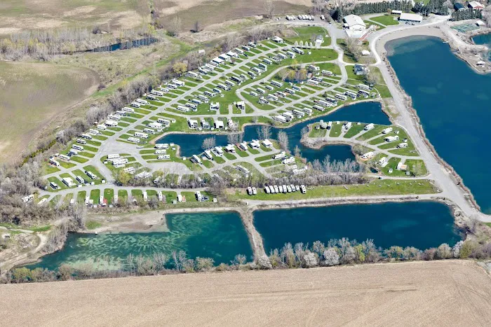 Gravel Ponds Campground Picture 3