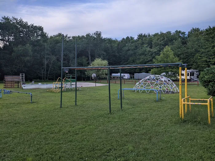 Bettum's Idlewood Family Campground Picture 7