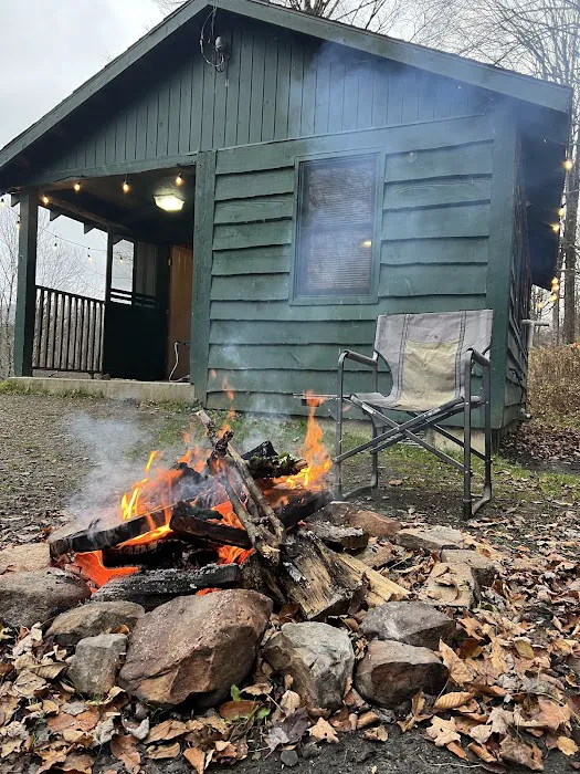 Congdon Cabins Picture 4