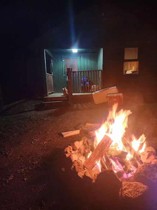 Congdon Cabins Picture 10