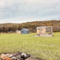 Good Natured Glamping ico