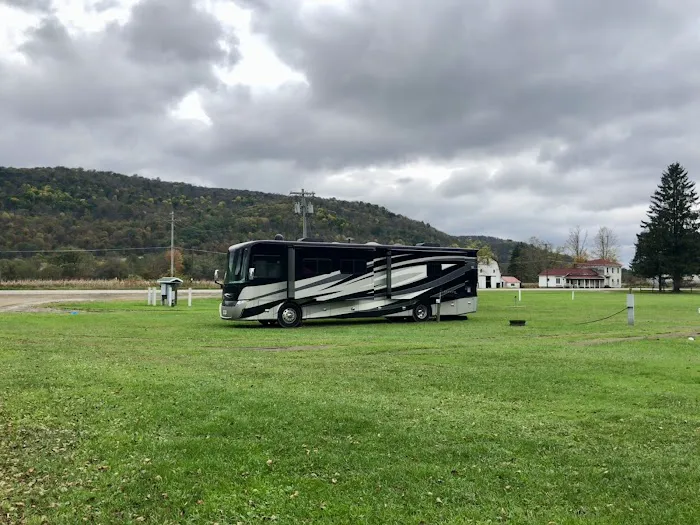 Elkdale RV Resort Inc Picture 2